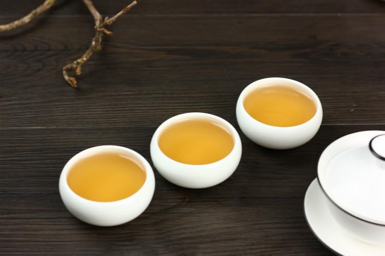 Natural and Additive-free Yunnan Pu'er Tea 357g Qizi Cake Raw Tea Deliciously Smooth Puerh Tea Green Tea 云南普洱茶叶 尚贤 357克七子饼