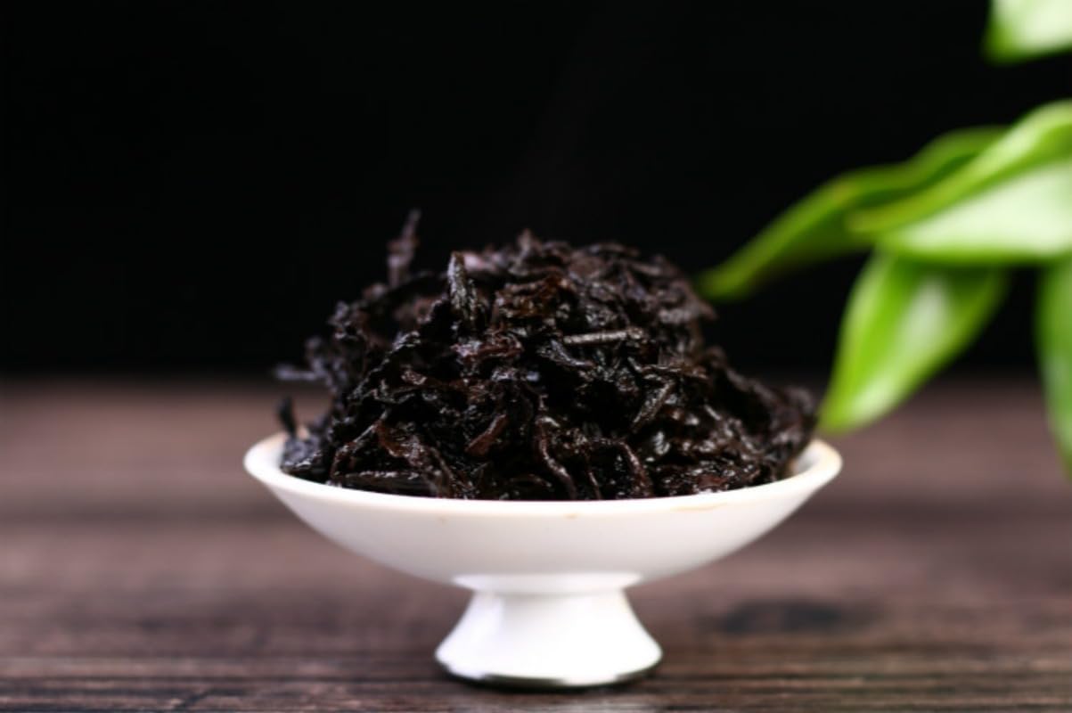 Deliciously Smooth Yunnan Puerh Tea Gong Ting Cake 357g / 12.59oz Pure Ripe Tea Without Additives Qizi Cake Tea Chinese Black tea云南普洱茶熟茶 七子饼熟茶 宫廷贡饼357克1饼