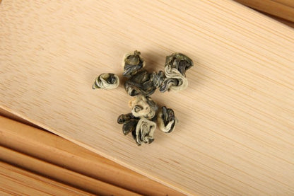 Yunnan Green Tea Pre-ming Spring Tea One Bud One Leaf Biluochun(No.1) 500g Natural and Additive-free Loose Leaf Tea 云南绿茶 明前春茶 一芽一叶 碧螺春500克散茶