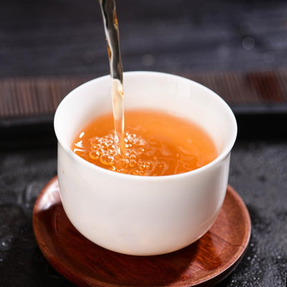 Yunnan Natural and additive-free Puerh Raw Tea Big Leaf Ancient Tea Yunnan Big Tree Qizi Cake Tea 357g Raw Tea green tea云南普洱生茶大叶种古茶云南大树七子饼茶357g生茶