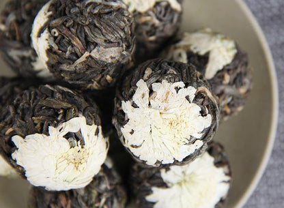 Herbal Puerh Tea, Green Tea Yellow Flower Flower Tea Longzhu 500g Ancient Tree Tea Pure Ingredients Raw Tea Tea Aroma Floral Aroma Delightful 龙珠纯手工普洱小沱茶古树茶纯料生茶500g