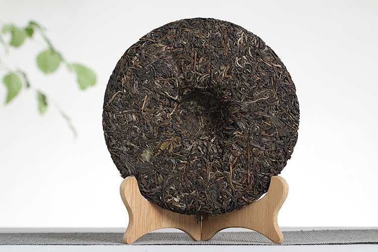 Yunnan Natural and Additive-free Puerh Tea Raw Tea, Green Tea Yiwu Zhengshan Big Tree Old Tree 357g Qizi Cake Tea 云南普洱茶叶易武正山大树老树357克七子饼茶