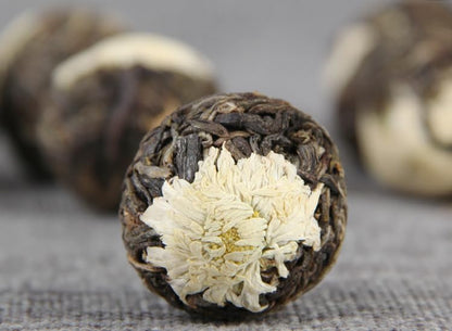 Herbal Puerh Tea, Green Tea Yellow Flower Flower Tea Longzhu 500g Ancient Tree Tea Pure Ingredients Raw Tea Tea Aroma Floral Aroma Delightful 龙珠纯手工普洱小沱茶古树茶纯料生茶500g