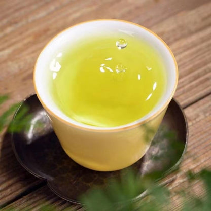 From China Pre-ming Premium Biluochun Natural Chinese Tea 250g First Picked Young Buds Strongly Flavoured Green Tea 来自中国的明前特级碧螺春 天然中国茶250克 初采嫩芽 香味浓郁的绿茶