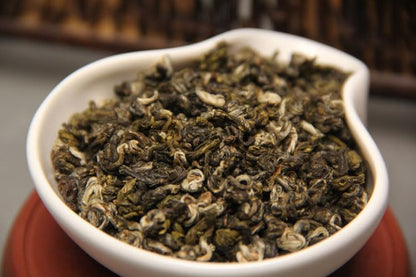 Yunnan Green Tea Natural and additive-free One Bud Two Leaf Yunnan Biluochun 500g Chinese Tea 云南绿茶 滇绿茶 云南碧螺春 2023年新茶一芽二叶茶叶