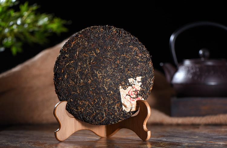 Natural and Additive-free Pu'er Yunnan Dian Hong Tea Spring Tea 357g Organic Yunnan Sun-dried Black Tea Cake Tea Ancient Tree Tea 普洱茶 云南滇红茶 春茶 357g云南晒红茶茶饼茶叶饼茶古树茶