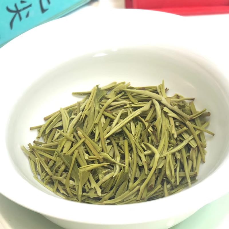 Mao Jian Tea High Mountain Green Tea Fresh Flower and Fruit Flavoured Tea Tender Buds 500g Gift for Tea Lovers 新茶毛尖茶高山绿茶清香型果香茶叶手采嫩芽铁罐装500g