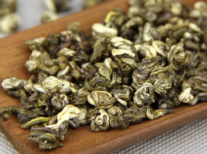 From China's origin Before the rain Longjing Tea West Lake Green Tea Organic loose Tea 500g Fresh taste Natural Chinese Tea  2023新茶 茶叶 一芽一叶 滇绿茶 明前茶 碧螺春茶