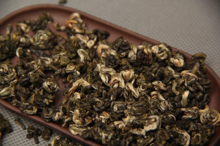 Yunnan Green Tea Natural and additive-free One Bud Two Leaf Yunnan Biluochun 500g Chinese Tea 云南绿茶 滇绿茶 云南碧螺春 2023年新茶一芽二叶茶叶