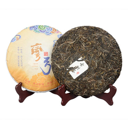 Premium Yunnan Puerh Tea Raw Tea Cake Yiwu Bent Bow Pre-Ming Spring Tea 357g Orchid Fragrance Tea Cake Healthful Choice of Green Tea  普洱茶生茶饼易武弯弓明前春茶 357g兰香茶饼