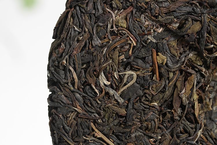 Natural and Additive-free Yunnan Puerh Tea Jingmai Lanxiang Raw Tea 357g Qizi Cake Deliciously Smooth Puerh Tea Green Tea 云南普洱茶 景迈兰香生茶357g 七子饼 