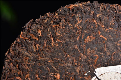 Natural Puerh Tea Cooked Tea Big Tree Puerh Ripe Tea 357g / 12.59oz Yunnan Qizi Cake Tea，Aged Aroma, Mellow and Smooth Flavour 大树普洱 醇品357克 云南七子饼茶