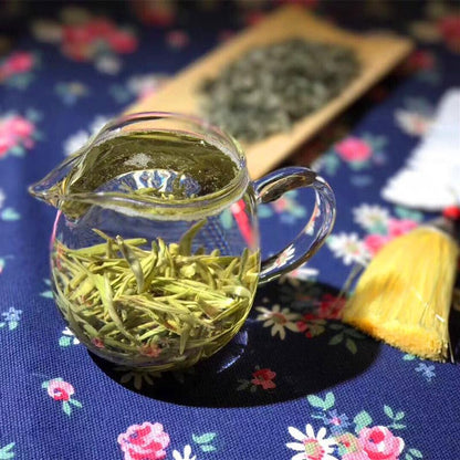 Mao Jian Tea High Mountain Green Tea Fresh Flower and Fruit Flavoured Tea Tender Buds 500g Gift for Tea Lovers 新茶毛尖茶高山绿茶清香型果香茶叶手采嫩芽铁罐装500g