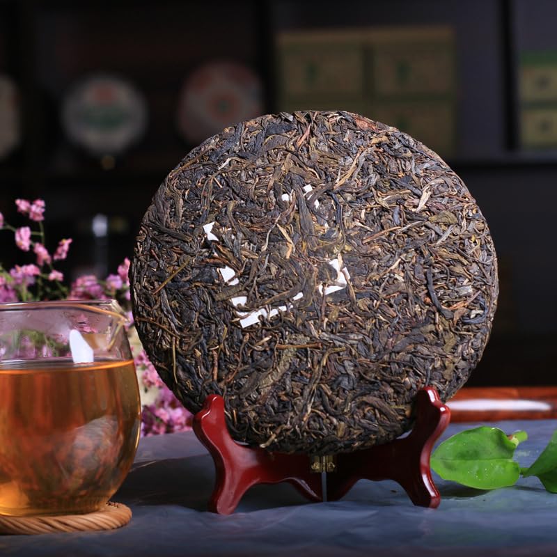 Yunnan Natural and Additive-free Puerh Tea Yiwu Qiaomu Raw Tea 357g Qizi Cakes Chinese Green Tea云南天然无添加普洱茶 易武乔木生茶 357g 祁子饼 中国绿茶