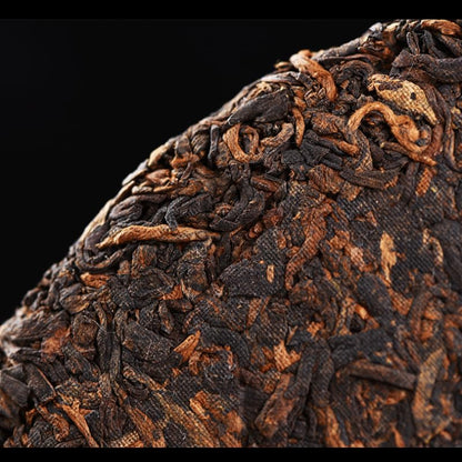 Natural Puerh Tea Puerh Tea 357g /12.59 oz Banzhang Tea Area Large Tree Tea Yunnan Qizi Tea Rich and Aromatic Black Tea from China 357克饼茶班章茶区大树茶 云南七子茶班 普洱茶叶