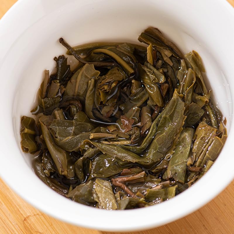 Premium Ancient Tree Raw Tea Yunnan Lao Banzhang Puerh Tea Qizi Cake Tea Menghai Organic Raw Tea 357g 老班章古树生茶云南普洱茶七子饼茶勐海生茶357g