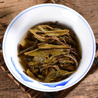 Yunnan Natural and Additive-free Puerh Tea Big Leaf Sun Tea Jingmai Sheng Tea 357g Green Tea Deliciously Smooth Puerh Tea 云南普洱茶大叶种晒生茶青景迈山生茶