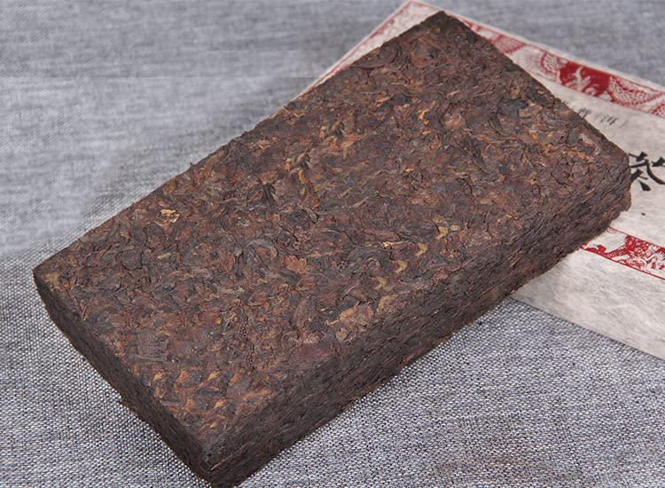 Natural and Additive-free Puerh Tea Precious Puerh Date Fragrance Cooked Tea 1000g/35.27oz Puerh Tea Brick Aromatic and Flavorful Black Tea 普洱茶 珍藏普洱枣香 熟茶 一千克普洱茶砖 1000g