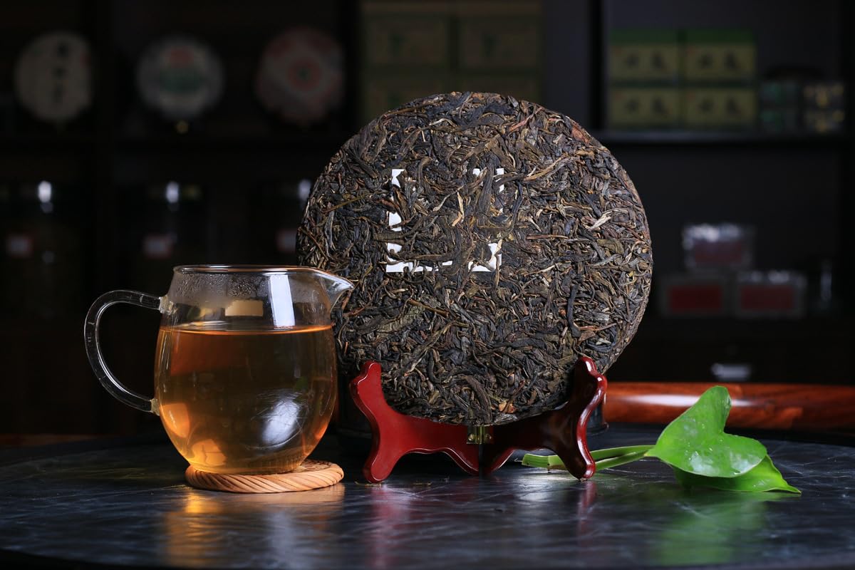 Yunnan Natural and Additive-free Puerh Tea Yiwu Qiaomu Raw Tea 357g Qizi Cakes Chinese Green Tea云南天然无添加普洱茶 易武乔木生茶 357g 祁子饼 中国绿茶