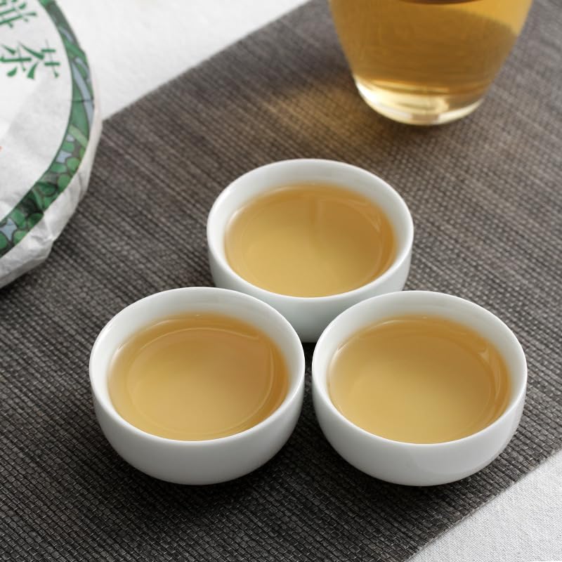 Natural and Additive-free Puerh Tea 357g Jingmai Ancient Tea Raw Cake Dry Storage Tea Yunnan Qizi Cake Chinese Green Tea 普洱茶 357克景迈古茶生饼 干仓茶