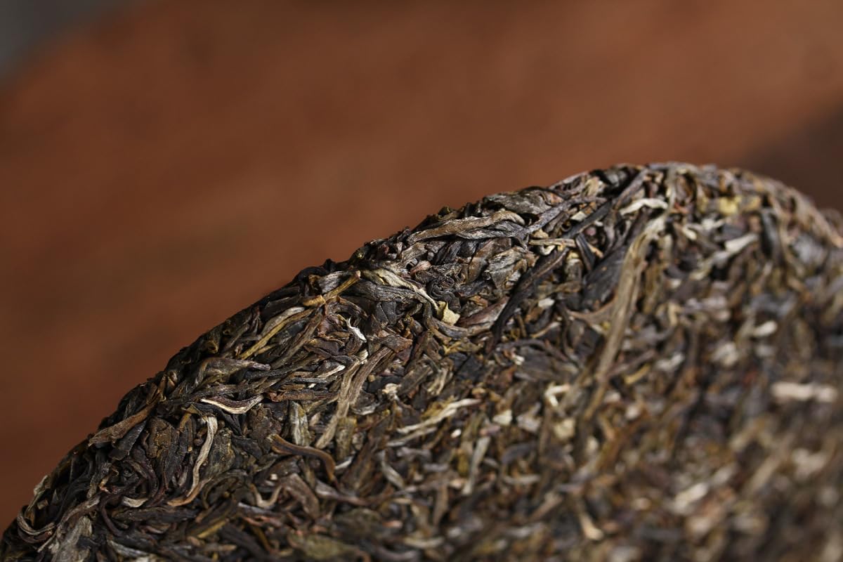 Natural and Additive-Free Yunnan Puerh Tea Old Banzhang Raw Tea 357g Green tea Pu-Erh Tea, Loose Leaf 云南普洱茶叶澄韵老班章生茶 357克