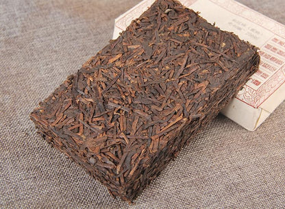 Yunnan Pu-erh Tea Ripe Tea Brick 250g Cooked Tea The Beauty of Mellow Old Tree Original Leaf Brick Menghai Old Tea Stem Brick Aged Sweet and Mellow 普洱茶熟茶砖 至醇之美老树原叶砖250g 勐海陈年老茶梗砖