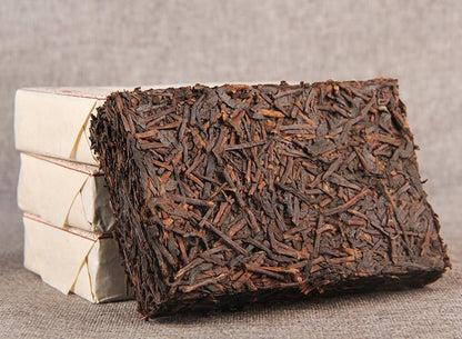 Yunnan Pu-erh Tea Ripe Tea Brick 250g Cooked Tea The Beauty of Mellow Old Tree Original Leaf Brick Menghai Old Tea Stem Brick Aged Sweet and Mellow 普洱茶熟茶砖 至醇之美老树原叶砖250g 勐海陈年老茶梗砖