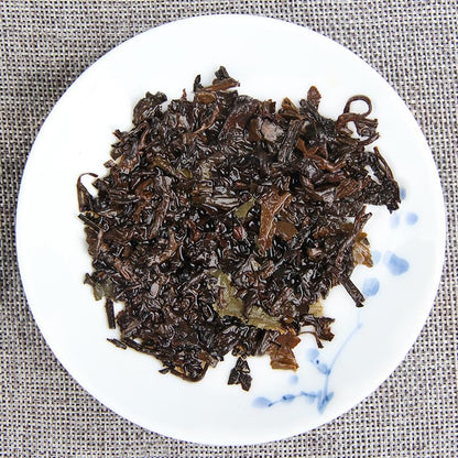 Natural and additive-free Lotus Leaf Tea Small Tuo Tea, Cook tea, Puerh Tea Puerh Ripe Tea Small Tuo Tea Black tea Easy to carry 荷叶小沱茶普洱茶普洱茶熟茶小沱茶500g