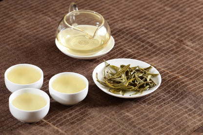 Mingqian Green Tea Yunnan Premium Green Tea One Bud One Leaf Snow Bud Tea 500g Yunnan Healthy Green Tea 明前绿茶 云南绿茶一芽一叶 雪芽茶 滇绿散茶