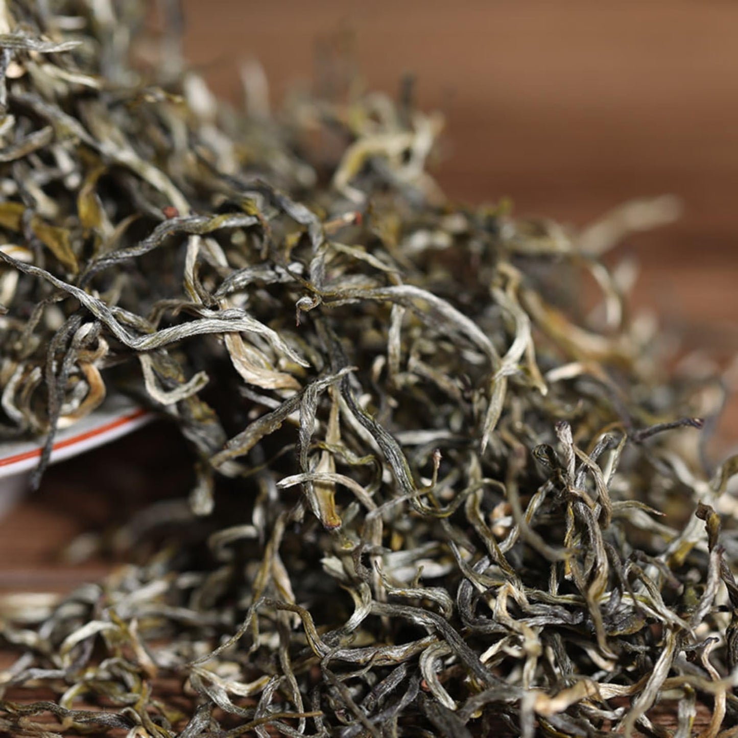 Yunnan Natural and Additive-free High Mountain Roasted Green Tea Head Spring Mao Jian Dian Green Tea 500g Loose Tea 云南高山银丝烘青绿茶 头春毛尖滇绿茶叶500克