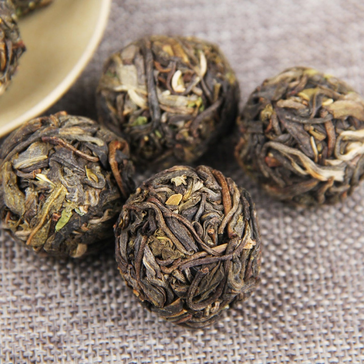 Premium Sticky Fragrance Puerh Tea Sticky Fragrance Puerh Raw Tea Green Tea Longzhu 500g Puerh Tea Deliciously Smooth Puerh Tea 糯米香普洱茶 糯香普洱生茶龙珠500g