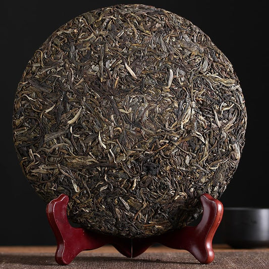 Natural and additive-free Yunnan Pu'er Tea Leaves Yiwu Zhengshan Raw Tea 357g Yunnan Qizi Cakes Raw Cake green tea 易武正山生茶357克云南七子饼