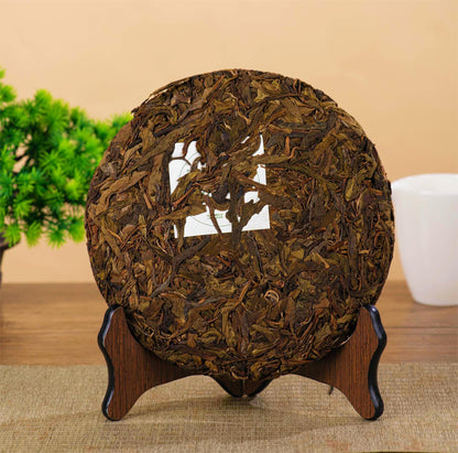 Yunnan Natural and Additive-free Iceland Gold Leaf Bright Front Spring Ancient Tree Tea Cake 357g Deliciously Smooth Raw Tea Cake Raw Puerh Tea 云南冰岛黄金叶明前春古树茶饼生茶357g