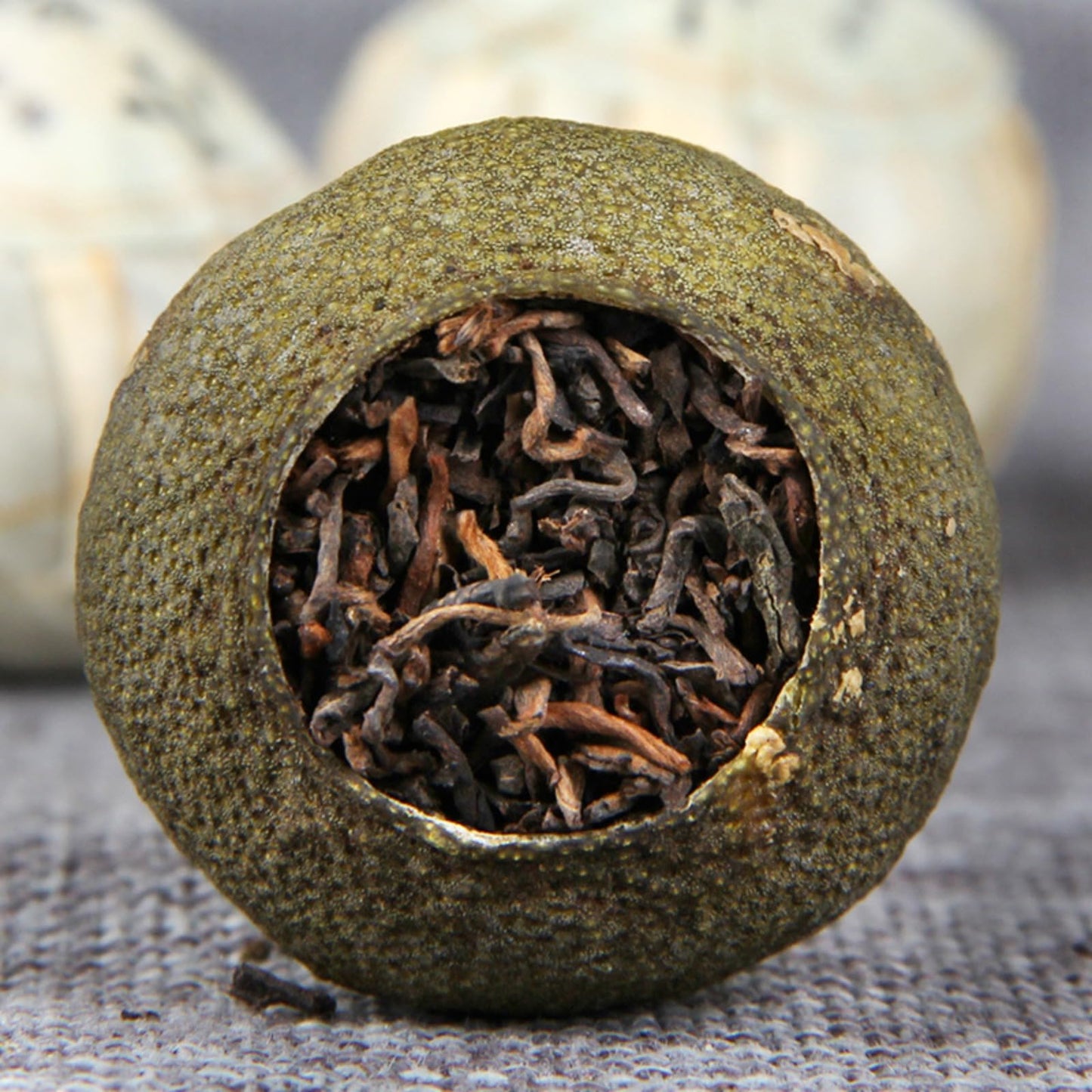 Natural and additive-free Yunnan Puerh Tea 500g Xinhui Chenpi Palace Xiaoqingkang Chennian Palace Ripe Tea Citrus Tea Black tea 云南普洱茶 新会特产陈皮宫廷小青柑 500g陈年宫廷熟茶柑普茶