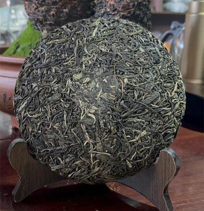 Yunnan Natural and additive-free Puerh Raw Tea Big Leaf Ancient Tea Yunnan Big Tree Qizi Cake Tea 357g Raw Tea green tea云南普洱生茶大叶种古茶云南大树七子饼茶357g生茶