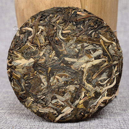 Yunnan Speciality Pu'er Tea Raw Tea Cake Green tea Early Spring 100g Pu'er Tea Cake Raw Tea