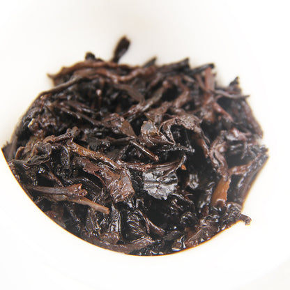 Yunnan Pu'er Golden Leaf Puerh Tea Ripe Tea from the Ancient Golden Leaf of Menghai Tea Region Black Tea 500g