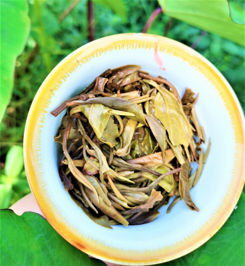 Pu-erh Raw Tea Lao Man'er Pu-erh Tea Cake 357g Green Tea Blangshan Old Tree Tea Menghai