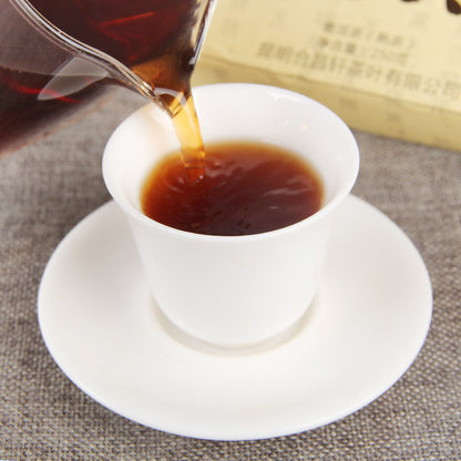 Yunnan Da Ye Pu'er Tea WuJin DaYeChenXiang Pu'er Tea Brick 250g Ripe Tea Aged Black Tea