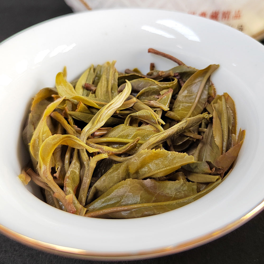Lao Banzhang Puerh Raw Tea Cake 357g First Spring Banzhang Wuzhai Ba Kalong Ancient Tree Pu'er Tea Green Tea