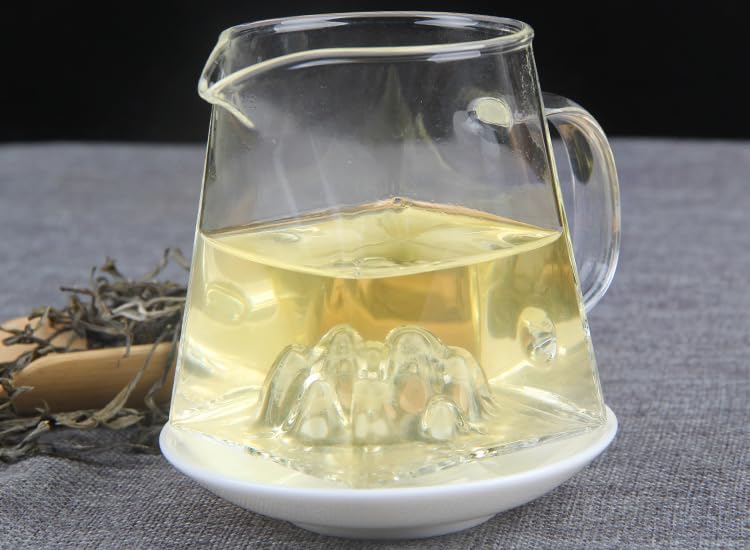 Premium Ancient Tree Pure Material Puerh Raw Tea 500g Loose Tea 200 Years Old Tea Plantation First Spring Loose Puerh Raw Tea 古树纯料普洱生茶散茶500g凤凰山200年古茶园头春凤凰窝