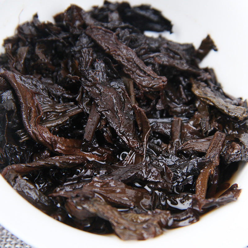 China Yunnan Puerh Tea Ripe Tea Cake Tea Menghai Brown Mountain Banpan Old Tree Tea Reserve Black Tea 357g