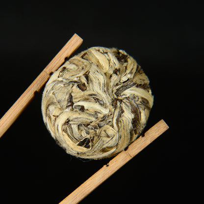 Tea Leaves Single Bud Aged White Tea, DaBaiHao Longzhu, Ancient Tree Tea, Moonlight White Tuo Tea, Big White Hao Yinzhen