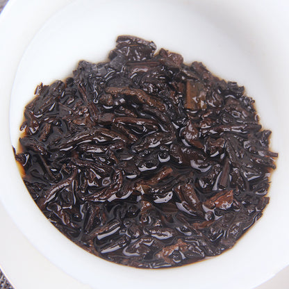 China Yunnan Palace Puerh Golden Bud Tea Ancient Tree Puerh Tea Ripe Tea Menghai Black Tea Pu'er Tea 357g