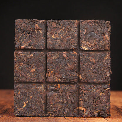 Old Tree Tea Brick 100g Yunnan Puerh Tea Ripe Tea Square Brick Tea Jiugong Chocolate Icelandic Square Brick Tea Boxed Black Tea