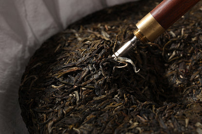 Yunnan Pu'er Tea Yiwu Ancient Tree Early Spring 357g Seven Sons Cakes Pu'er Raw Tea Cake Raw Tea Cake Orchid Aroma