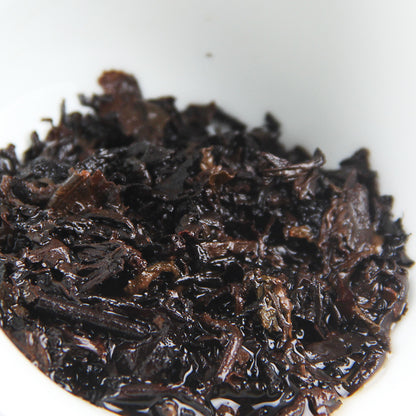 China Yunnan Pu'er Tea Cake Tea Brown Mountain Pu'er Qizi Cake Round Tea Ripe 100g Small Cake Tea