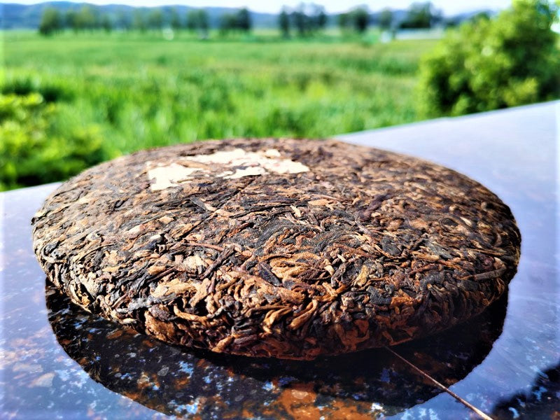 357g Yunnan Seven Seeds Cake Tea Yiwu High Pole Ancient Tree Ripe Tea Black Tea Old Tree Pu'er Tea Cake