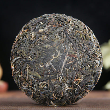 China Yunnan Menghai Tea KunluShan Old Ancient Tree Raw Material Tightly Pressed Pu-erh Raw Tea 100g Qizi Cake Tea