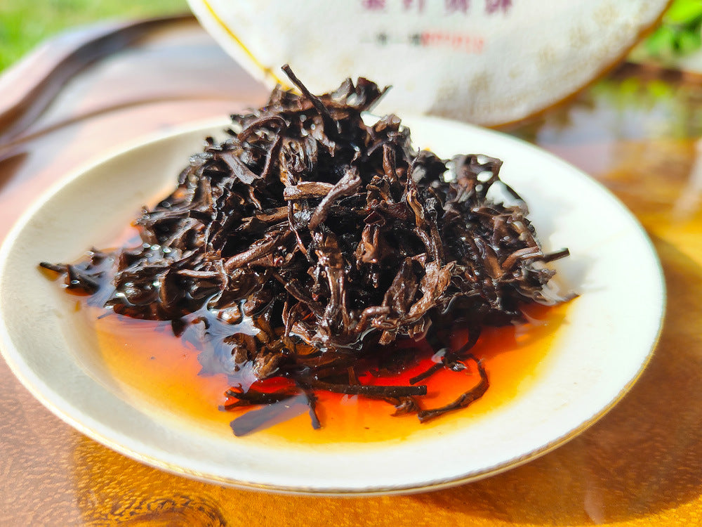 Golden Needle Puerh Ripe Tea 357g Palace Golden Bud Puerh Tea Cake Brown Mountain Aged Old Tree Tea Black Tea